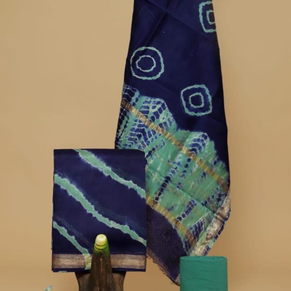 Maheshwari suits35 Maheshwari Silk Suits Wholesale