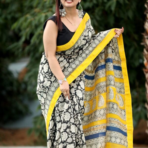 Banana Yellow Maheshwari Silk Saree