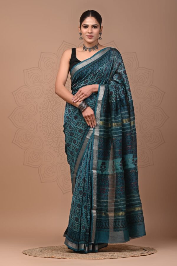 Beetle Green Maheshwari Silk Saree