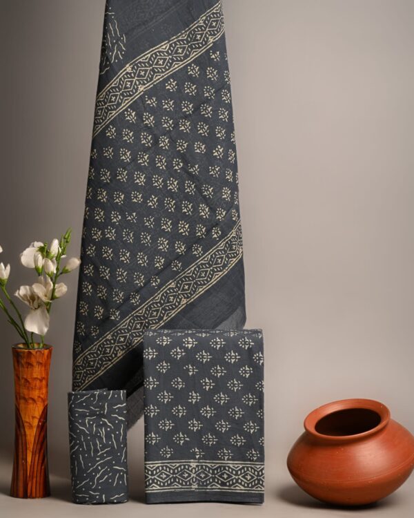 Gravel Cotton Suit With Mulmul Dupatta