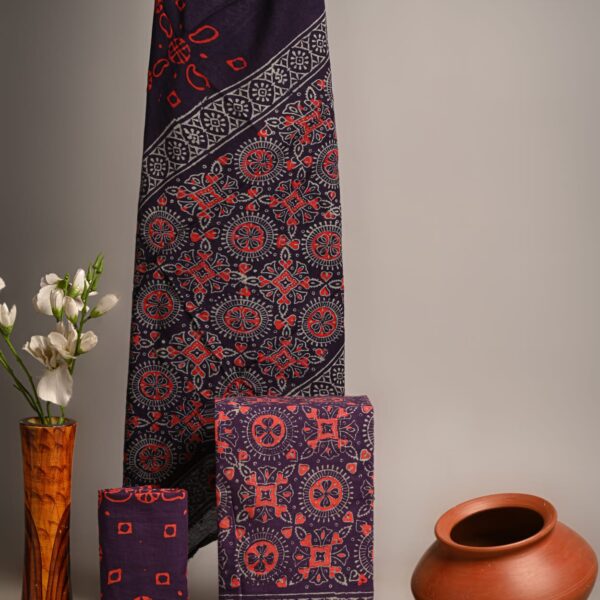 Mirage cambric cotton suit with dupatta