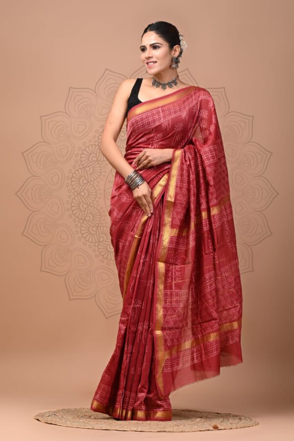 Dull Red Maheshwari Silk Saree