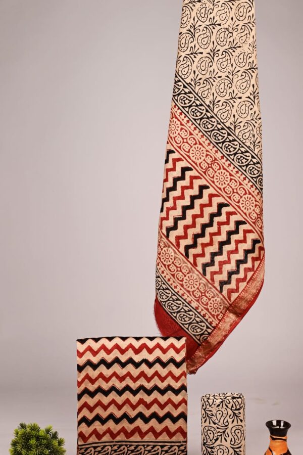 Ethnic Maheshwari Silk Handcrafted Suit