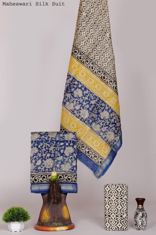 Authentic Handloom Maheshwari Silk Dress Material