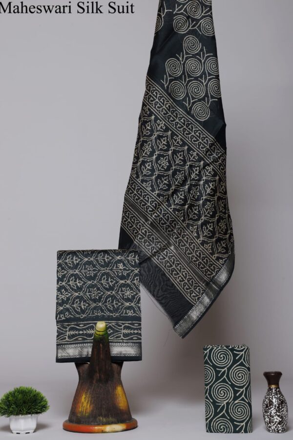 Timeless Bagru Printed Maheshwari Silk Suit