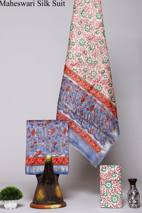 Sustainable Maheshwari Silk Handcrafted Suit
