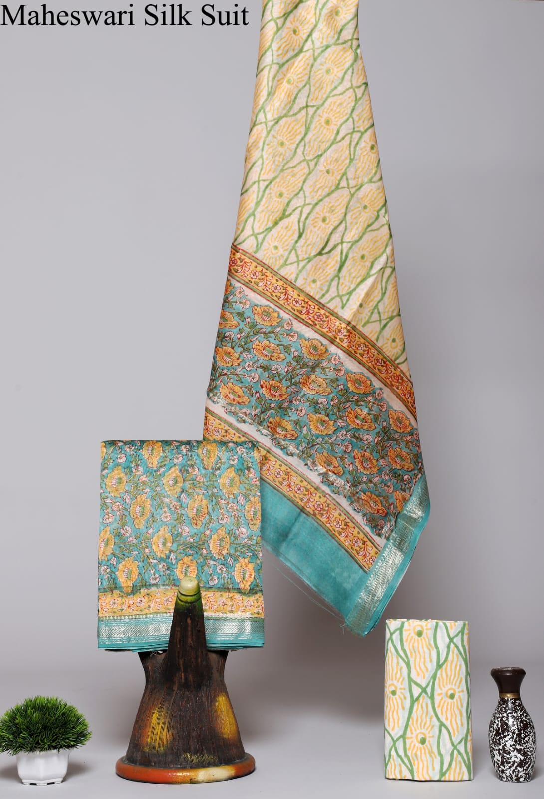 Classic Indian Handloom Maheshwari Silk Suit