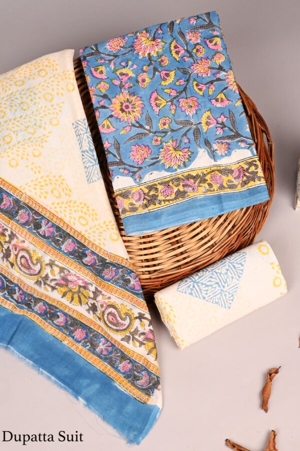 Elegant Ethnic Wear Cotton Suit