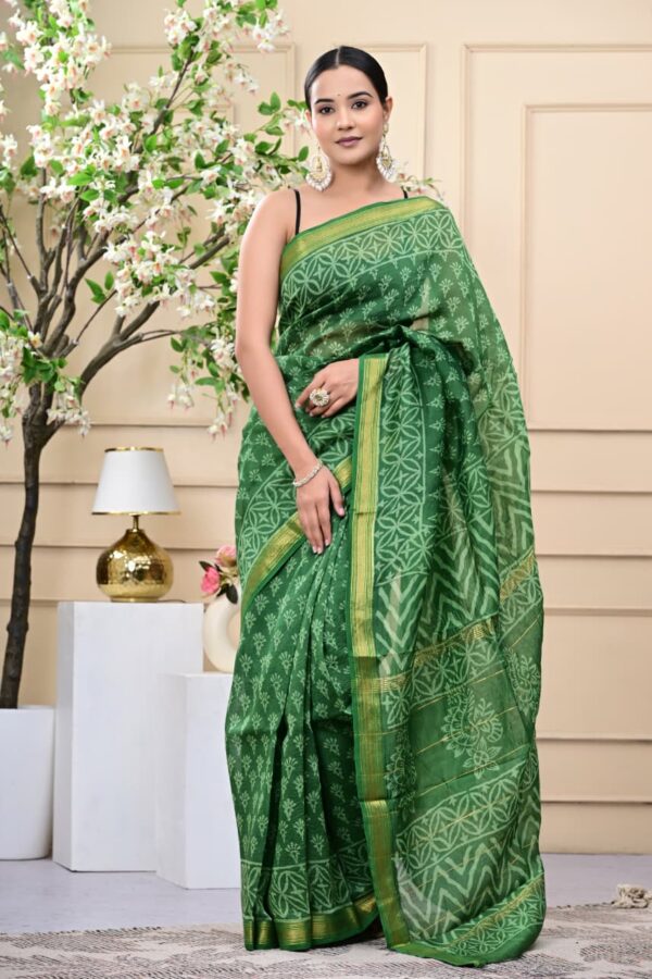 Handwoven Maheshwari Silk Saree with Bagru Block Print Art