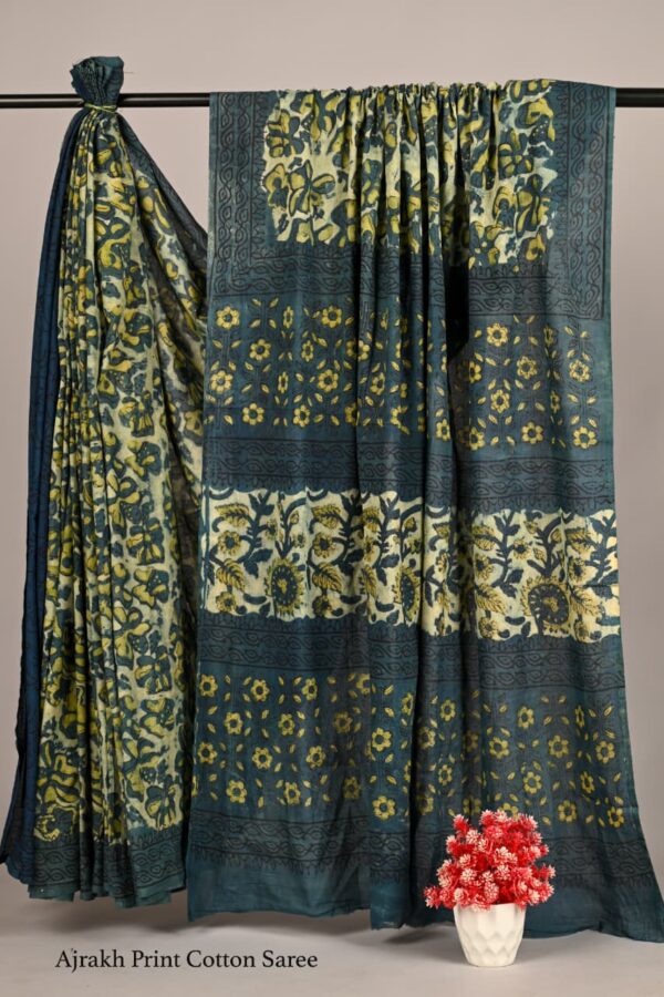 Jahota Floral Print Cotton Saree