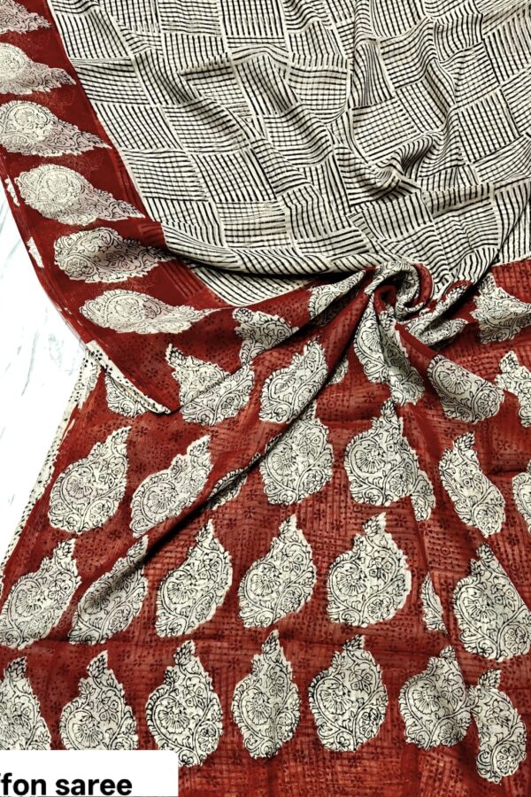 Artistic Traditional Saree