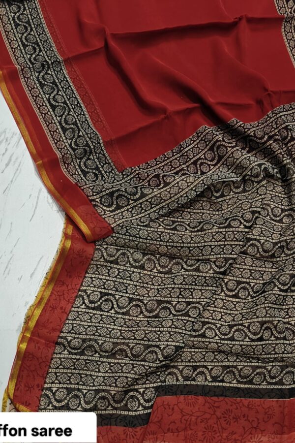 Artistic Traditional Chiffon Saree