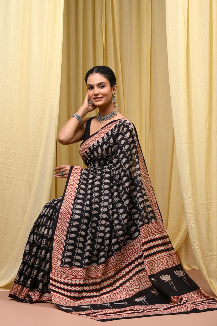 Elegant Heritage Print Saree