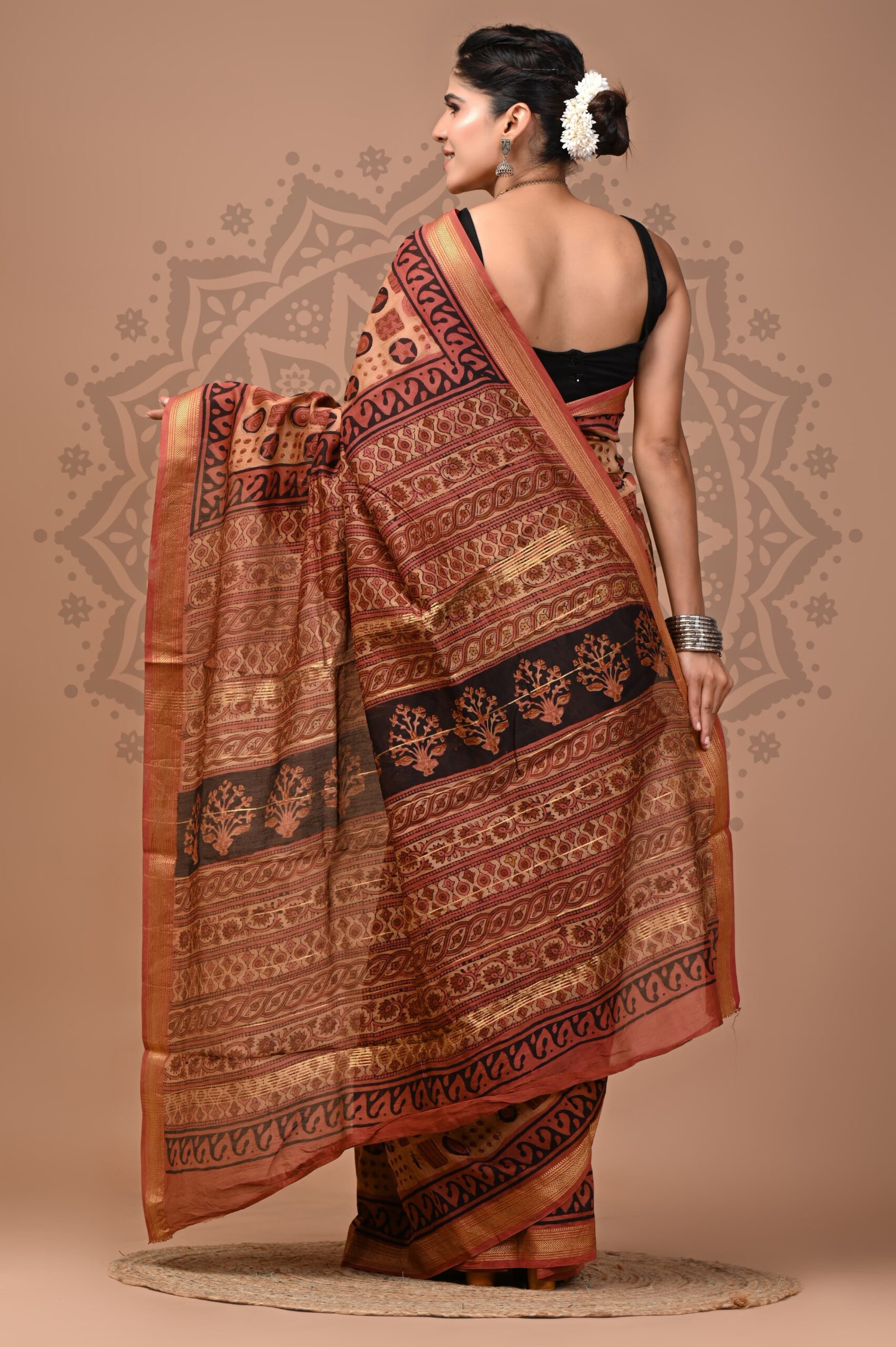 Mocha Ajrakh Maheshwari Silk Saree - Image 3
