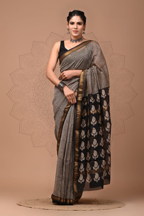 Elegant Border Maheshwari Silk Saree
