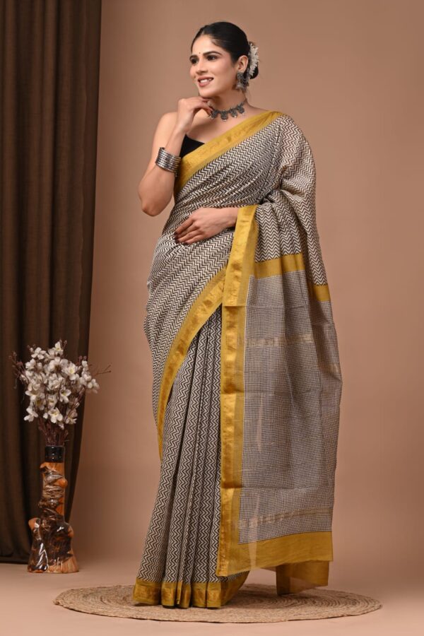Classic Ethnic Maheshwari  Silk Saree