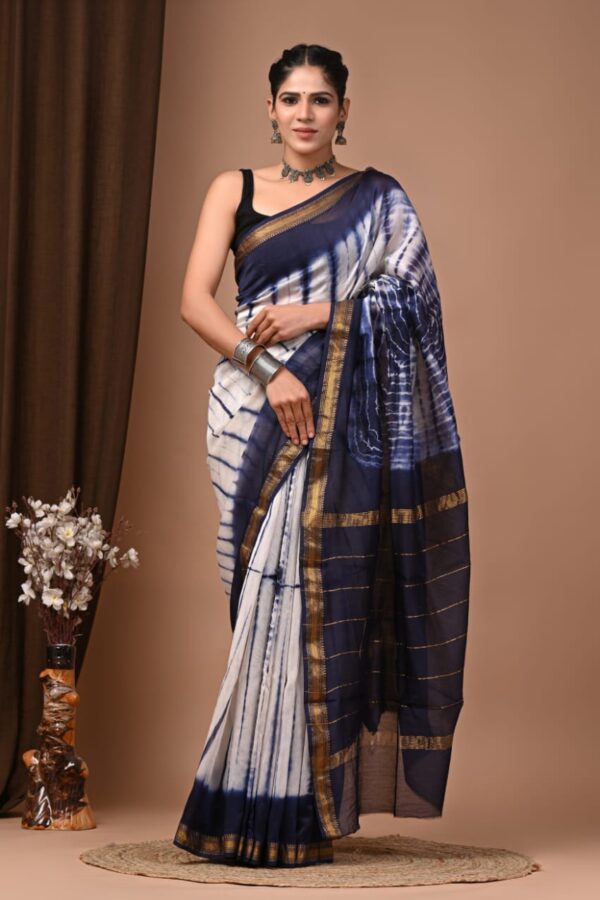 Artistic Ethnic Maheshwari Silk Saree