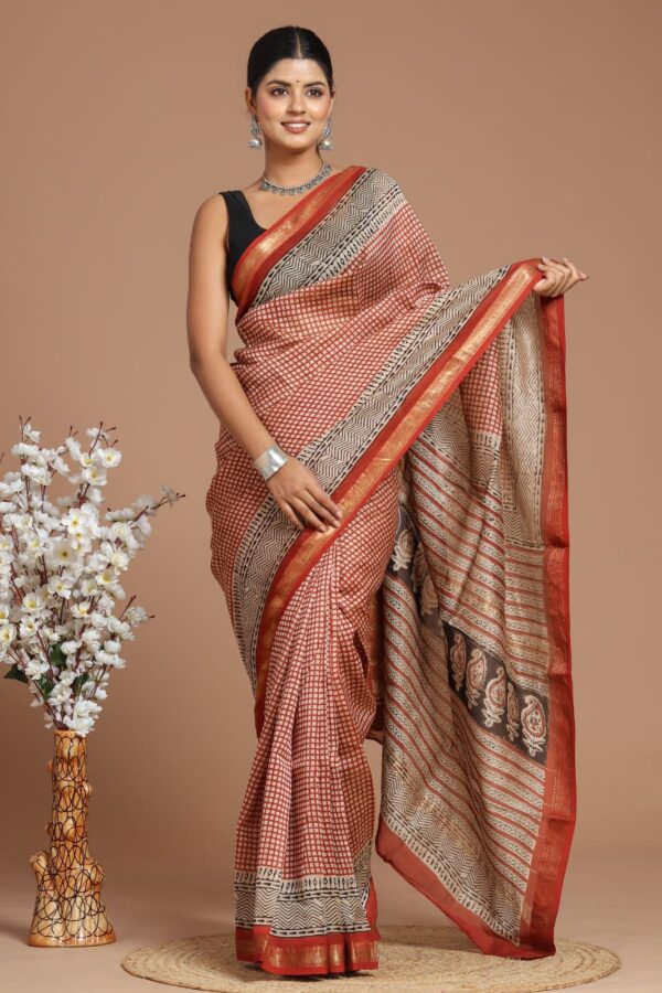 Artisan Made Maheshwari Silk Saree