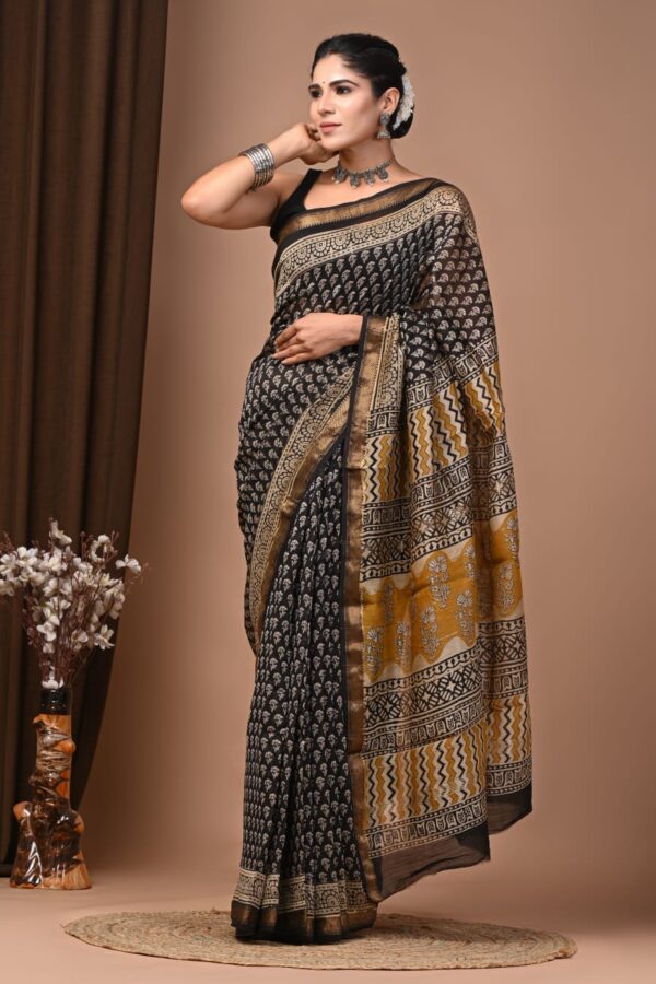 Sophisticated Maheshwari Silk Saree