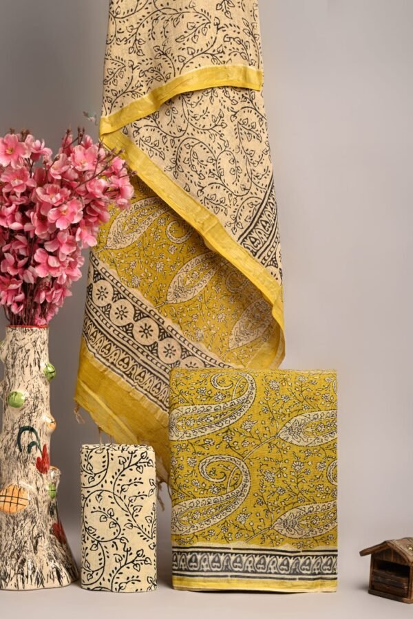 Off White Linen Cotton Suit Floral Vine Paisley Border โ Hand Block Print